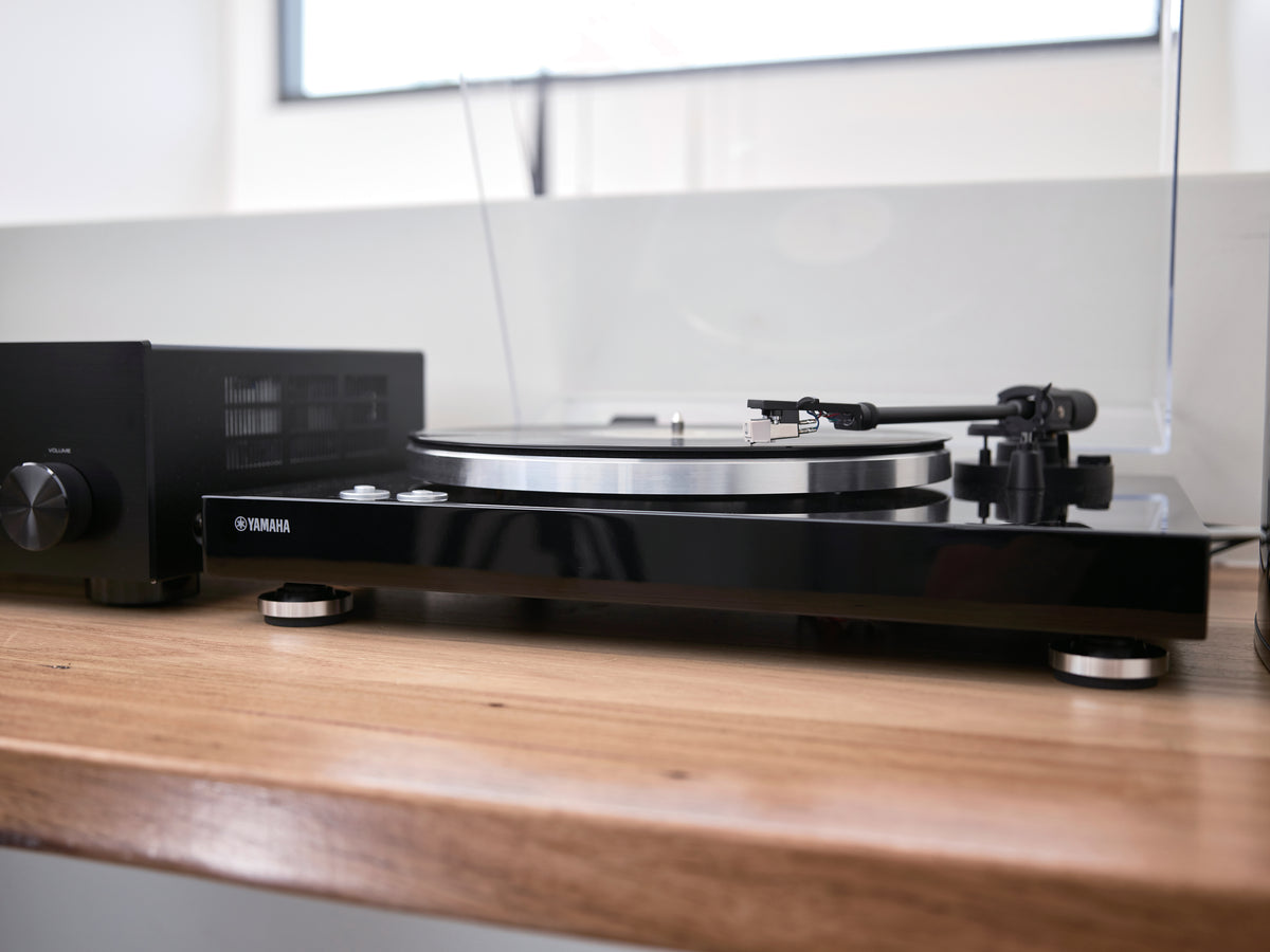 Yamaha TT-S303 levysoitin