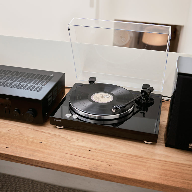 Yamaha TT-S303 levysoitin