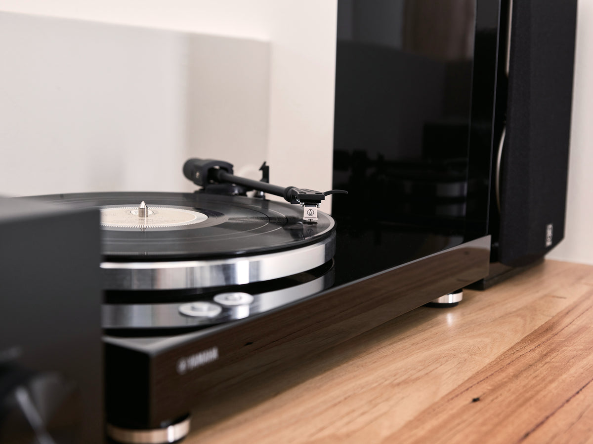 Yamaha TT-S303 levysoitin