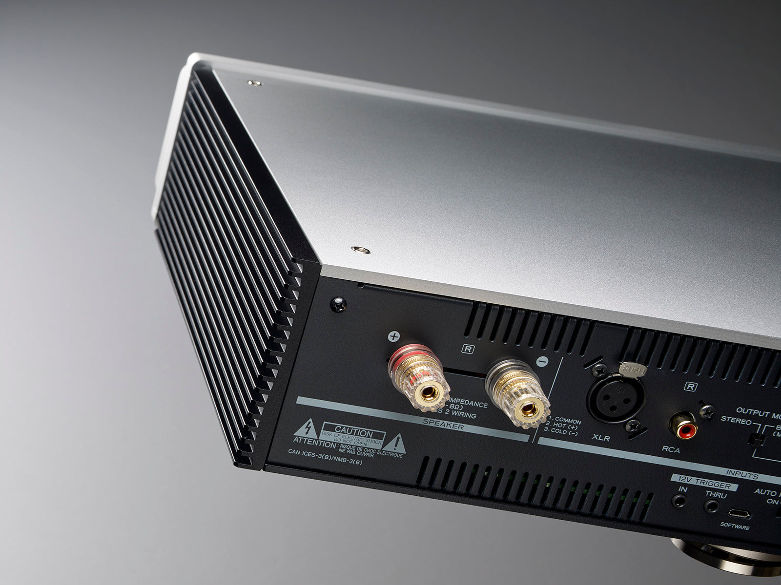 Teac AP-701 päätevahvistin