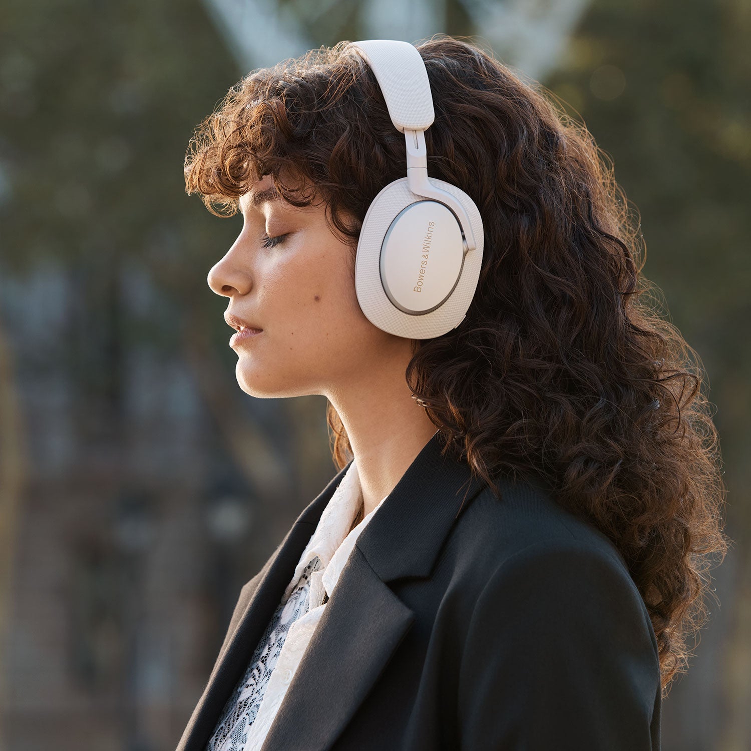 Bowers & Wilkins PX7 S2e Wireless Noise-Cancelling Headphones