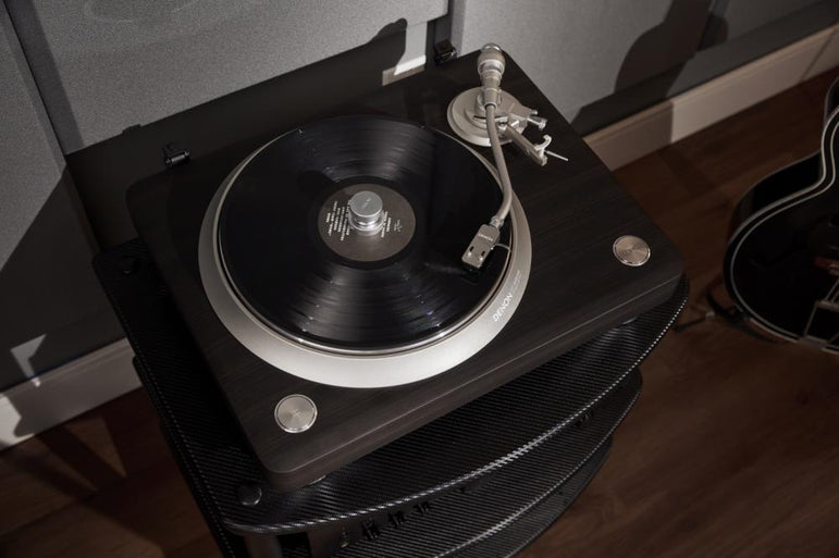 Denon DP-3000 suoravetoinen levysoitin