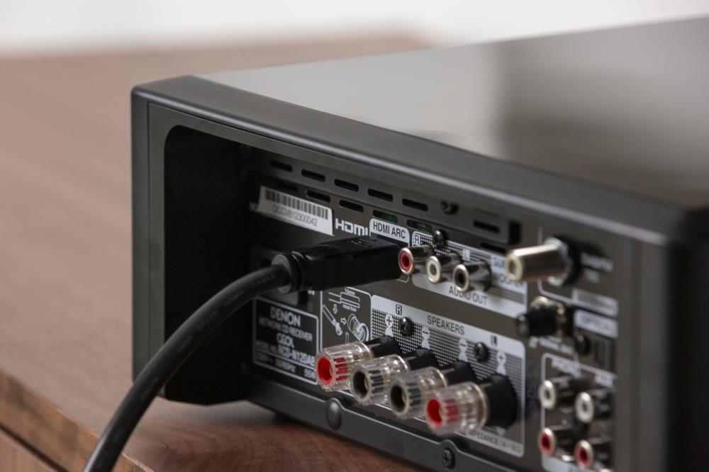 Denon CEOL N12 audiojärjestelmä SC-N10 kaiuttimilla