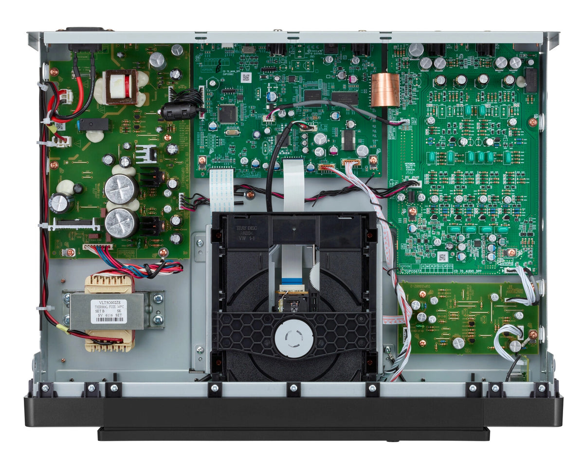 Marantz CD 70 CD-soitin USB-A ja HDAM-SA2
