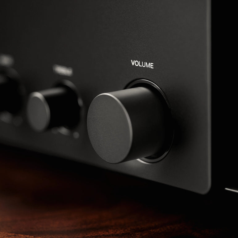 Marantz MODEL 70 Integroitu stereovahvistin HDMI ARC Bluetooth 2 x 50 W