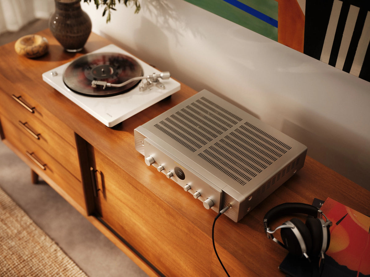 Marantz MODEL 70 Integroitu stereovahvistin HDMI ARC Bluetooth 2 x 50 W
