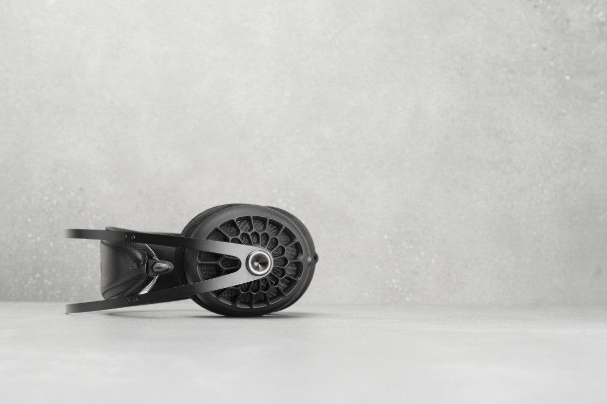 Meze Audio 105 AER over-ear headphones