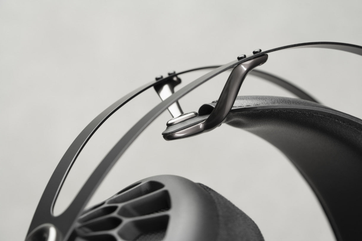 Meze Audio 105 AER over-ear headphones
