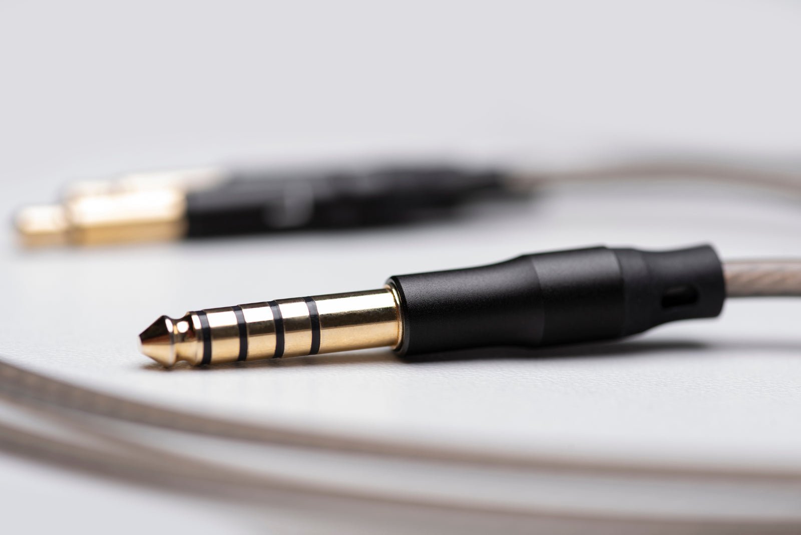 Meze Audio M99C - BBS4.4 päivityskaapeli | Hifikaupat.fi