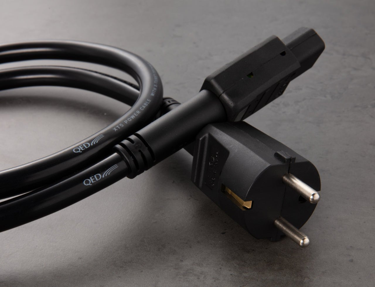 QED XT5 virtakaapeli | Hifikaupat.fi