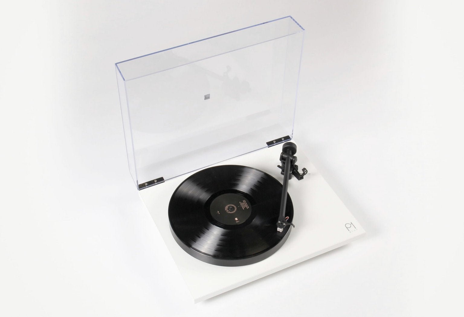 Rega Planar 1 Plus levysoitin valkoinen