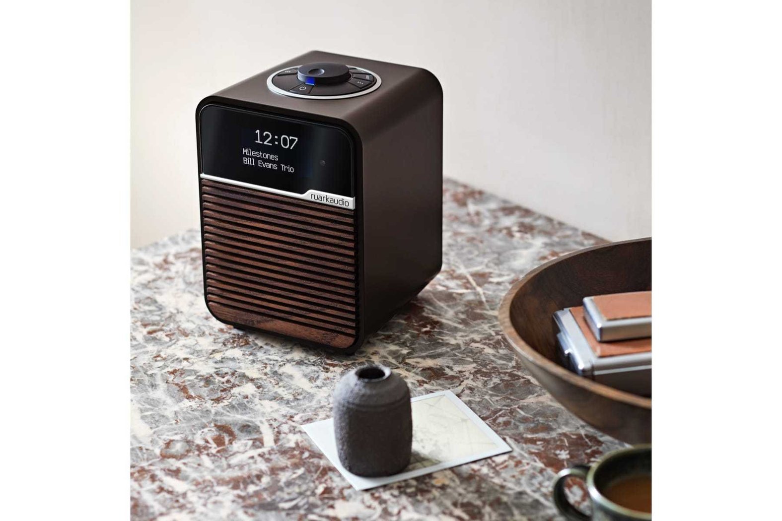 Ruark Audio R1 Deluxe Bluetooth radio | Hifikaupat.fi