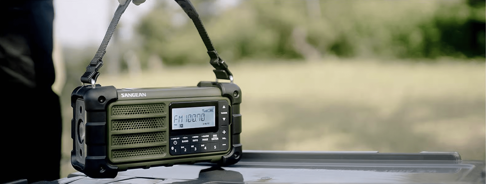 Sangean MMR - 99 kannettava FM - radio | Hifikaupat.fi